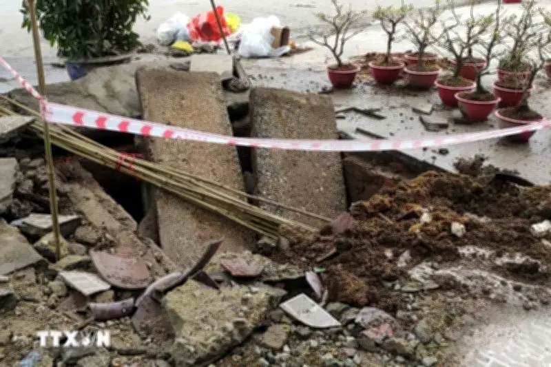 Hải Phòng: Hệ thống cống thoát nước phát nổ, nghi do tích tụ khí gas