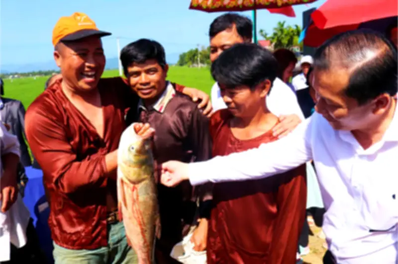 Hội thi úp nơm và trò chơi dân gian sôi động mừng xuân tại xã Mộ Đức