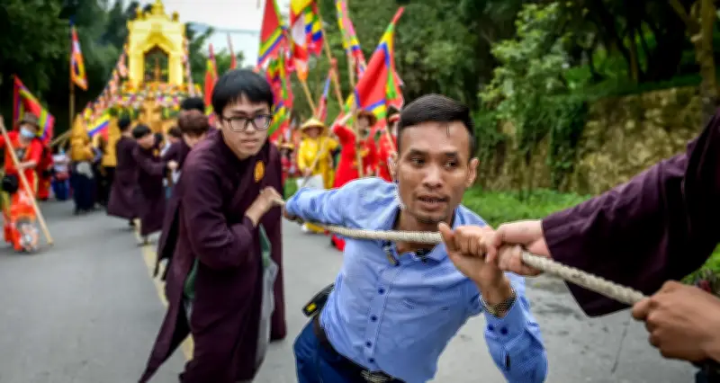 Hội Xuân Tam Chúc 2026: Nghi Lễ Rước Nước Linh Thiêng Thu Hút Hàng Nghìn Người