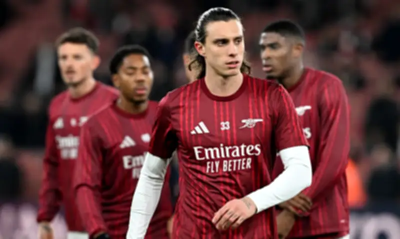 HLV Arteta xem xét thay đổi cách khởi động sau loạt chấn thương bất thường của Arsenal