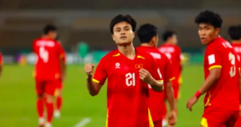 HLV Kim Sang-sik và những 'quân bài' bí mật cho đội tuyển Việt Nam