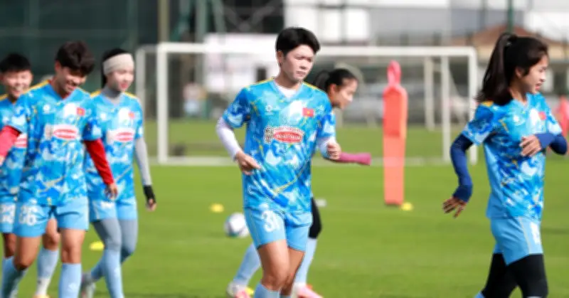 HLV Mai Đức Chung chốt danh sách 26 cầu thủ tuyển nữ Việt Nam dự giải châu Á 2026