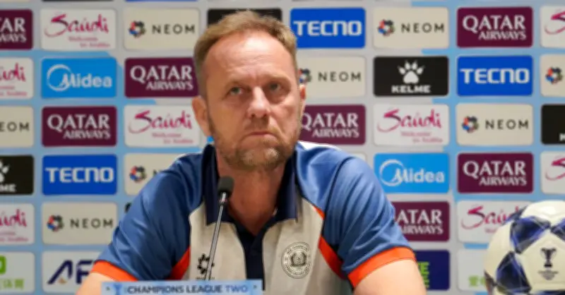 HLV Polking bức xúc trước án phạt AFC: 'Trận đấu phải được quyết định trên sân'