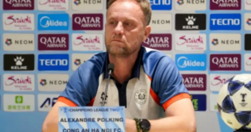 HLV Polking quyết tâm cùng CLB CAHN chiến đấu bất chấp nguy cơ bị xử thua