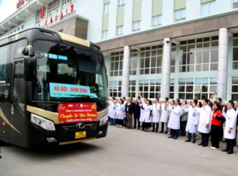 Hơn 1.200 bệnh nhân Bệnh viện K chia sẻ bữa cơm tất niên ấm áp trước Tết