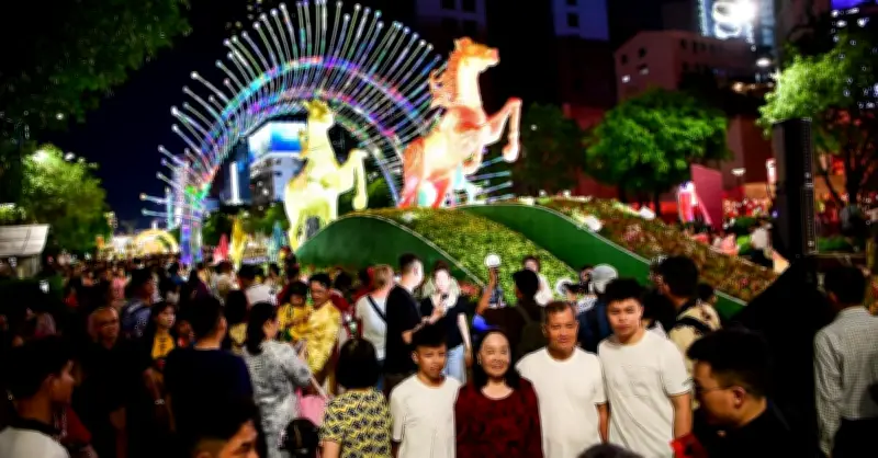 Hơn 2,3 Triệu Lượt Khách Đổ Bộ Metro và Đường Hoa Nguyễn Huệ Dịp Tết Bính Ngọ