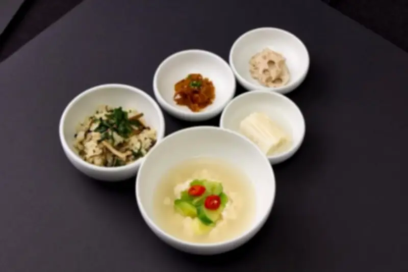 Hàn Quốc: Nhiều nhà hàng muốn giảm món ăn kèm do chi phí nguyên liệu tăng cao