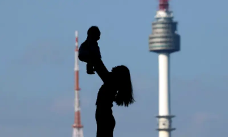 Hàn Quốc: Tỷ lệ sinh tăng nhẹ sau thập kỷ suy giảm, chuyên gia cảnh báo không nên vội mừng