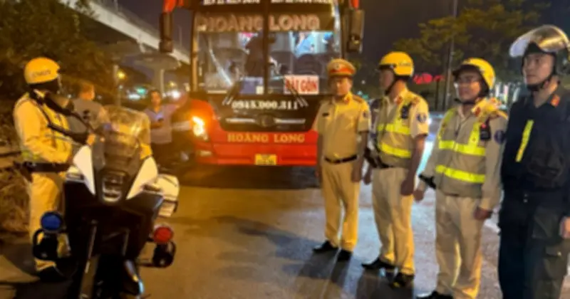 Hàng Chục Tài Xế Vi Phạm Nồng Độ Cồn Ở Cửa Ngõ Phía Đông TP.HCM Trong Đêm Mùng 6 Tết