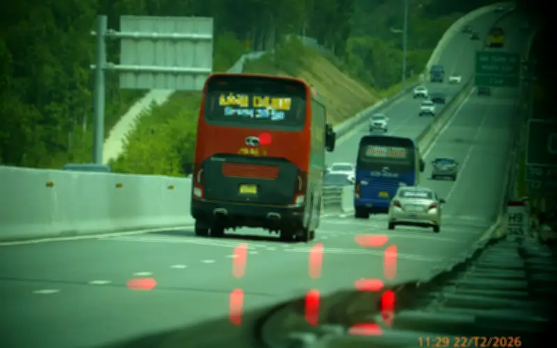 Hàng chục xe khách vi phạm tốc độ trên cao tốc từ TP.HCM đến Khánh Hòa