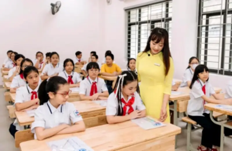 Hướng dẫn cụ thể về thuế TNCN và thuế GTGT đối với tiền dạy thêm giờ của giáo viên