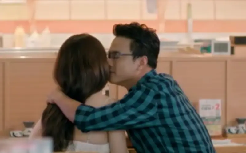 Hồng Đăng bị máy bay bắt quả tang ngoại tình trong đồng hồ đêm ngược