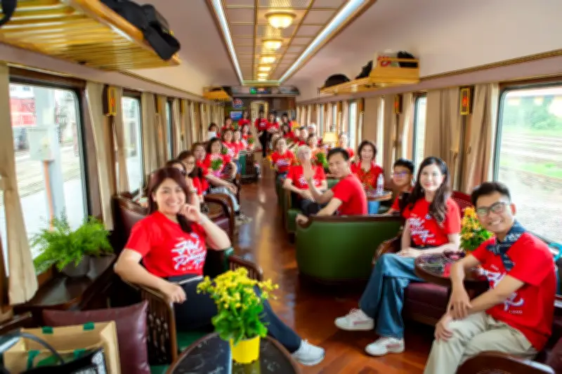 Hành khách hài lòng với dịch vụ tàu hỏa cao cấp trong dịp Tết Bính Ngọ
