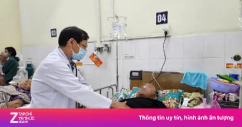 TP.HCM: Nam giới nhập viện ồ ạt vì viêm tụy cấp do tiệc tùng cận Tết
