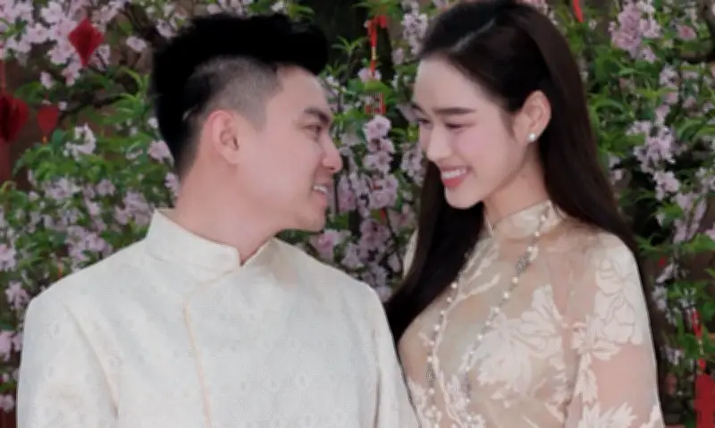 Hoa hậu, á hậu Việt Nam rạng rỡ trong ngày Mùng 1 Tết Bính Ngọ 2026