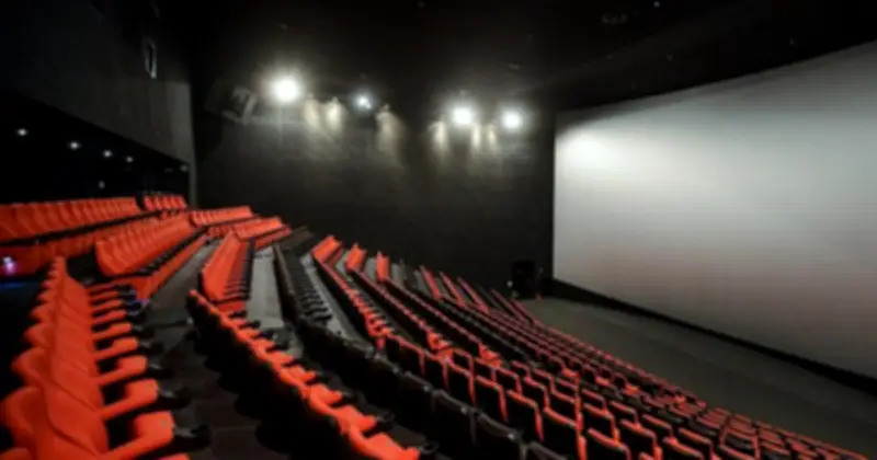 Hoàng Hà Mobile Độc Lạ: Nhận Galaxy S26 Series Tại Rạp Chiếu Phim Lúc 1h Sáng