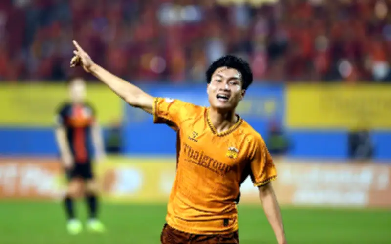 Hoàng Anh Gia Lai Gây Sốc, Đánh Bại Ninh Bình 2-1 Trên Sân Khách V-League 2025-2026