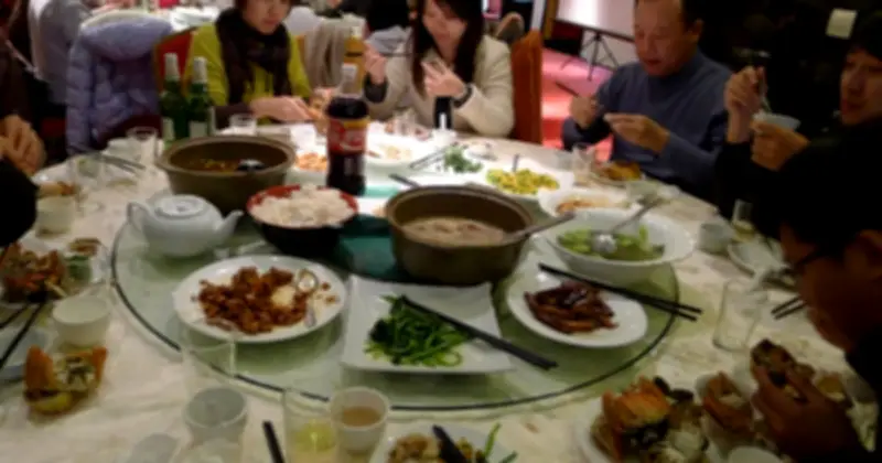 Họp Lớp Biến Thành 'So Kè' Thu Nhập: Lớp Trưởng Bất Ngờ Lật Ngược Tình Thế