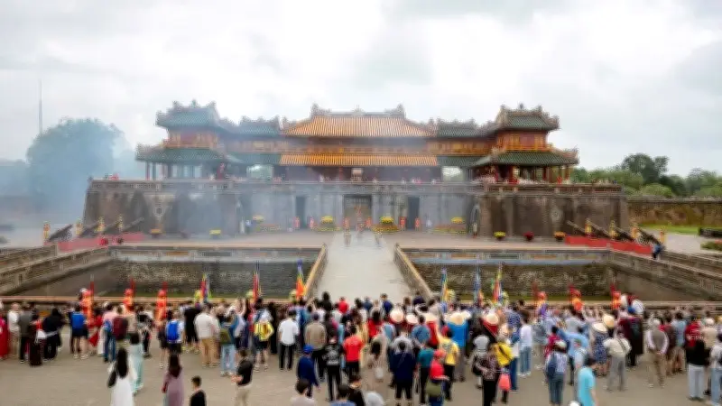 Huế đón 500.000 lượt khách dịp Tết, doanh thu du lịch vượt 1.000 tỷ đồng