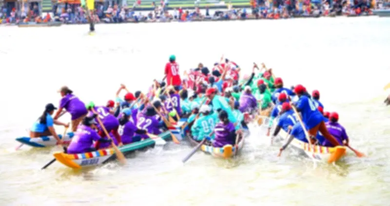 Huế tạm dừng lễ hội cầu ngư sau vụ chìm thuyền khiến hai mẹ con tử vong