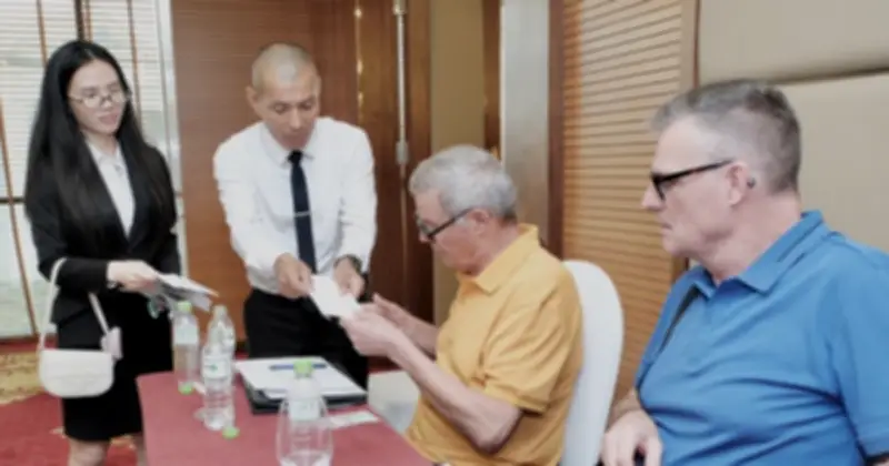 Hậu vụ cháy tàu Hạ Long: Quảng Ninh hỗ trợ du khách, ổn định du lịch