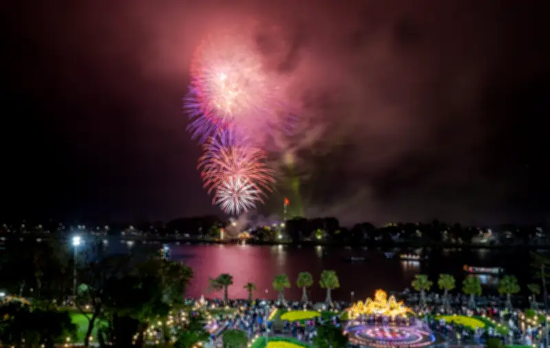 Huế bắn pháo hoa 3 điểm đêm giao thừa Tết Bính Ngọ, kéo dài 15 phút