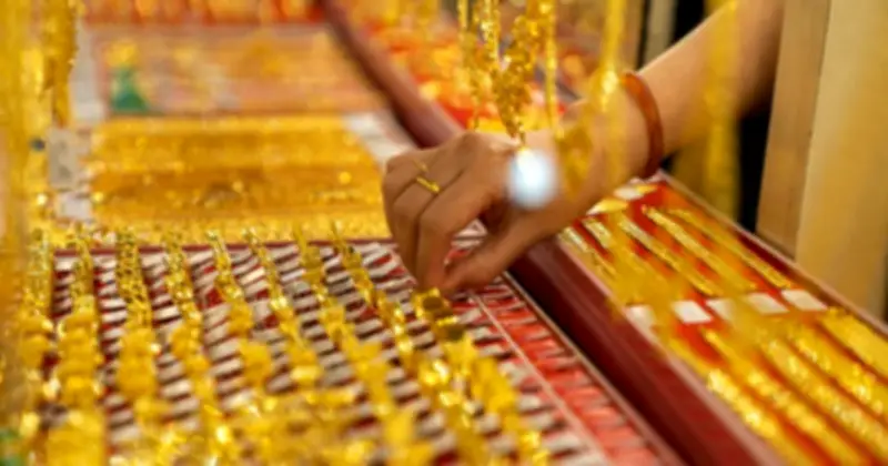 Huy Thanh Jewelry Chủ Động Nguồn Cung Vàng 24K 0,1 Chỉ Dịp Vía Thần Tài