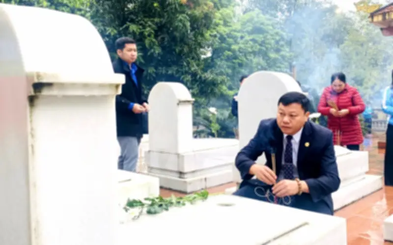 Hà Tĩnh tưởng niệm 60 năm 33 học sinh bị bom Mỹ sát hại tại Trường cấp II Hương Phúc