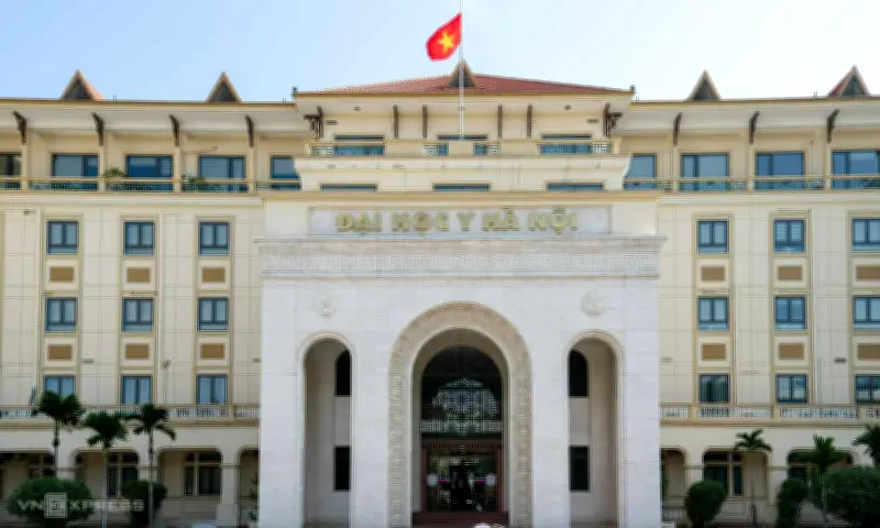 Đại học Y Hà Nội bỏ tổ hợp C00, bổ sung loạt khối mới cho tuyển sinh 2026