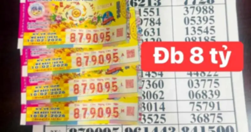 Đại lý vé số Ngọc Diệp hỗ trợ đổi thưởng 4 tờ trúng độc đắc 8 tỉ đồng