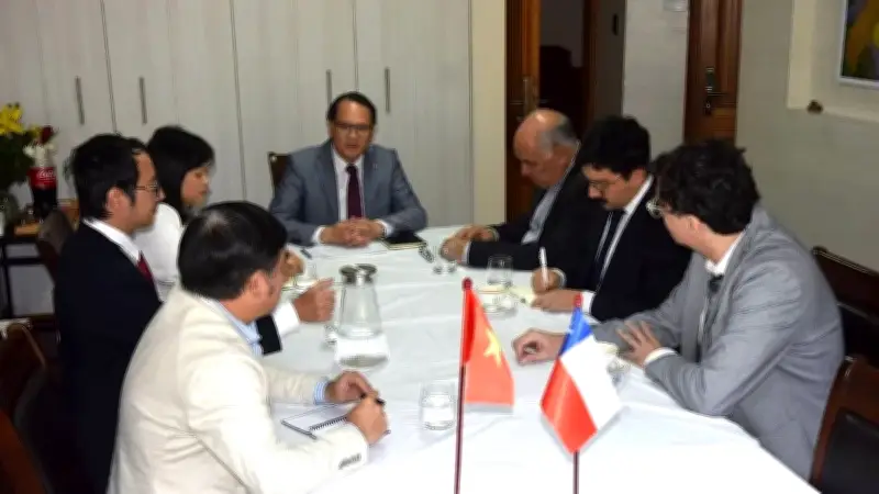 Đại sứ Việt Nam tại Chile gặp gỡ báo chí, thúc đẩy quan hệ Đối tác toàn diện