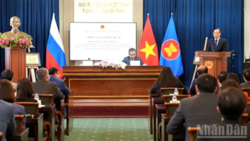 Đại sứ Việt Nam tại Nga báo cáo về quan hệ song phương và cộng đồng người Việt