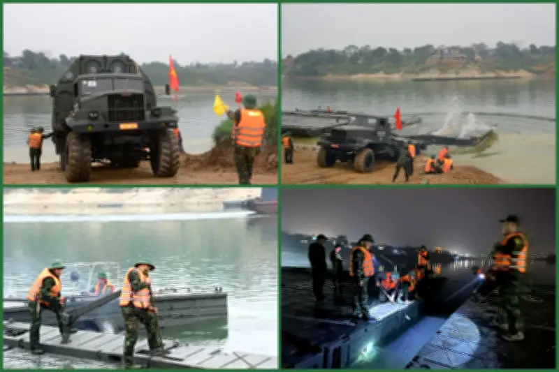 Đại tướng Phan Văn Giang khen ngợi lực lượng Công binh thần tốc bắc cầu phao qua sông Lô