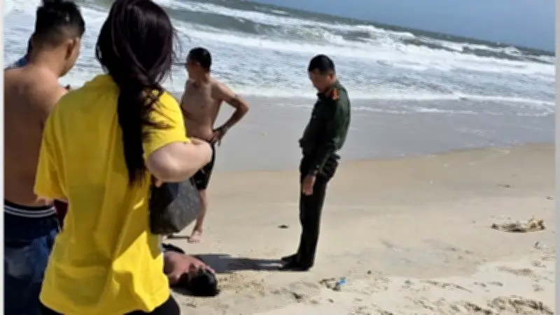 Đại úy Lí Đình Thành dũng cảm cứu sống hai trẻ em đuối nước tại biển Lâm Đồng