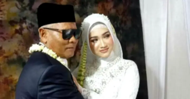 Cặp đôi 'ông cháu' Indonesia gây xôn xao với đám cưới chênh lệch 44 tuổi