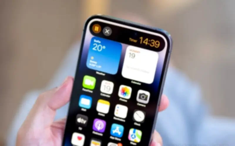 iPhone 14 Pro Max cũ giảm sốc chưa từng có, iPhone 18 Pro Max 'xin nhường'