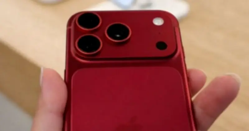 iPhone 18 Pro Max Sắp Ra Mắt: Màu Đỏ Nổi Bật, Chip 2nm Và Camera Khẩu Độ Cơ Học