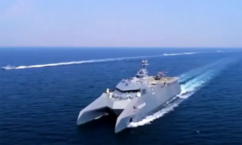 Iran Tăng Cường Diễn Tập Kiểm Soát Eo Biển Hormuz Trước Thềm Đàm Phán Với Mỹ