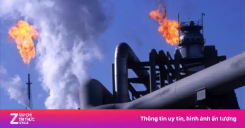 Iran Tăng Tốc Xuất Khẩu Dầu Gấp Ba Lần Trước Nguy Cơ Xung Đột Với Mỹ