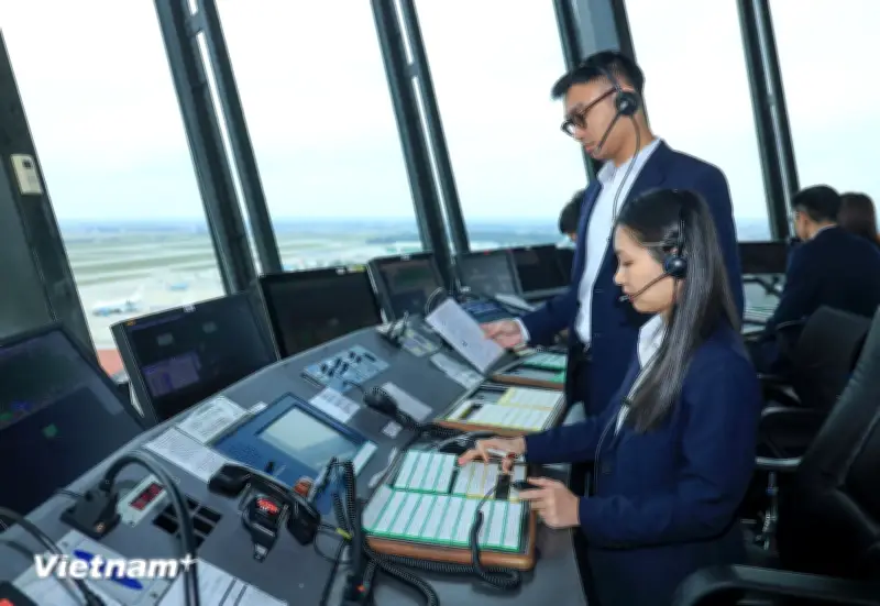 Điều hành an toàn tuyệt đối gần 45.000 chuyến bay dịp cao điểm Tết Bính Ngọ
