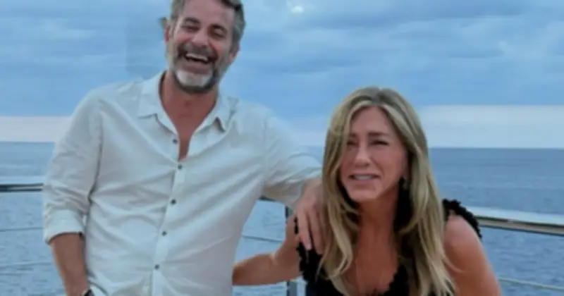 Jim Curtis và Jennifer Aniston cởi mở chia sẻ bí quyết hàn gắn mâu thuẫn trong tình yêu