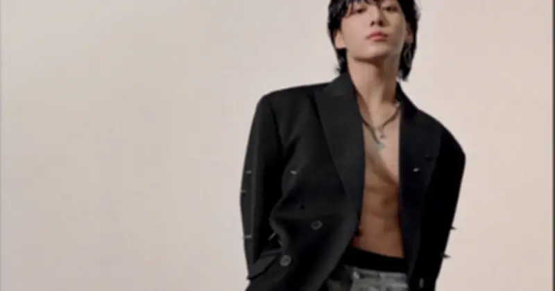 Jungkook gây tranh cãi khi livestream say rượu, bộc bạch quá khứ hút thuốc trước thềm BTS tái xuất