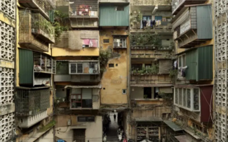 Ký ức tuổi thơ 'dữ dội' nơi khu tập thể cũ Hà Nội: Sân chơi biến mất, kỷ niệm vẹn nguyên