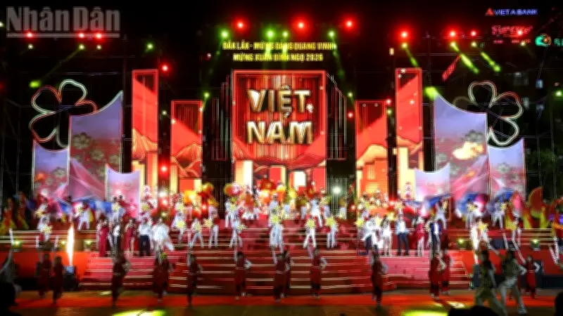 Đắk Lắk rộn ràng đón Giao thừa với chương trình nghệ thuật và pháo hoa