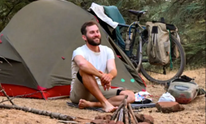 Kỹ sư Na Uy bỏ việc, đạp xe 55.000 km vòng quanh thế giới để tìm tự do