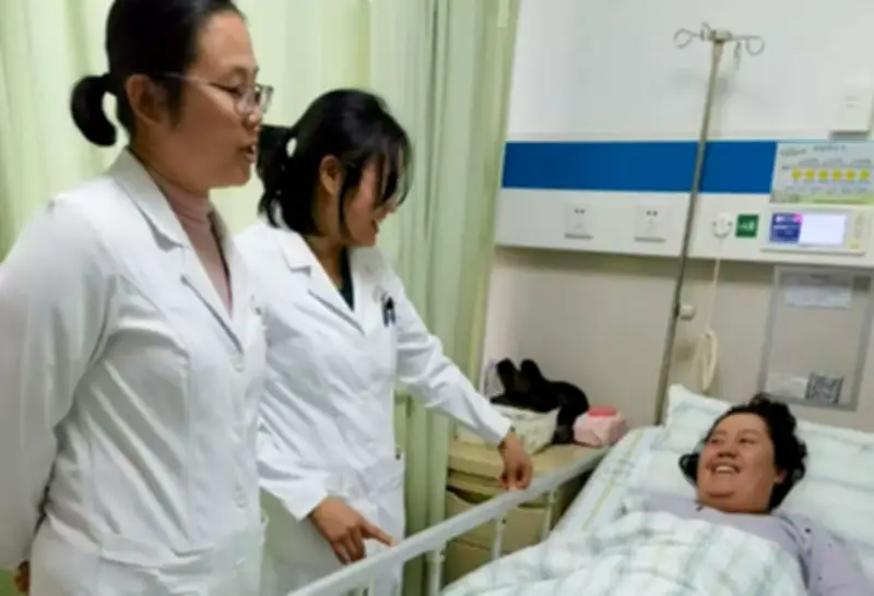 Kỳ Tích Y Khoa: Sản Phụ Mang Thai 5 Tự Nhiên Sinh Mổ Thành Công Tại Vũ Hán