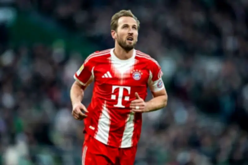 Kane lập cú đúp, Bayern Munich thắng đậm 3-0, duy trì ngôi đầu Bundesliga