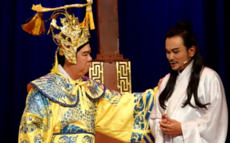 Kịch Tết TP.HCM 'cháy vé', sân khấu nào cũng đông nghẹt khán giả