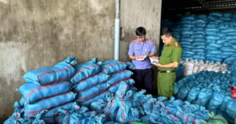 Khởi tố giám đốc sản xuất hàng ngàn tấn muối i ốt giả tại Đắk Lắk