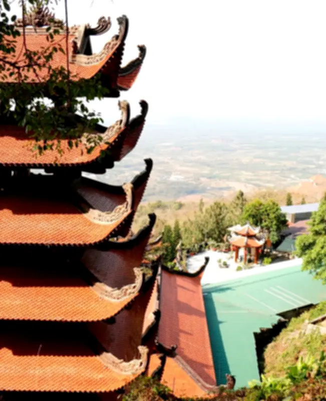 Khám Phá Vẻ Đẹp Độc Đáo Của Núi Tà Cú - Thắng Cảnh Quốc Gia Tại Lâm Đồng